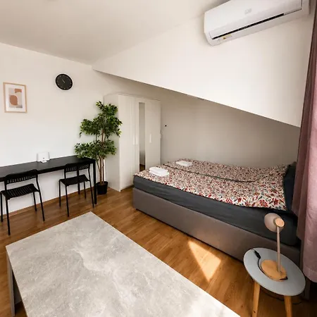 Appartamento Spacious Close To Vienna In A Calm Area Strasshof an der Nordbahn